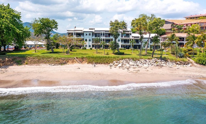 Playa Flamingo Condo | Newly Remodeled Beachfront Condo, Ground-Floor Terrace & Direct Access to Playa Flamingo