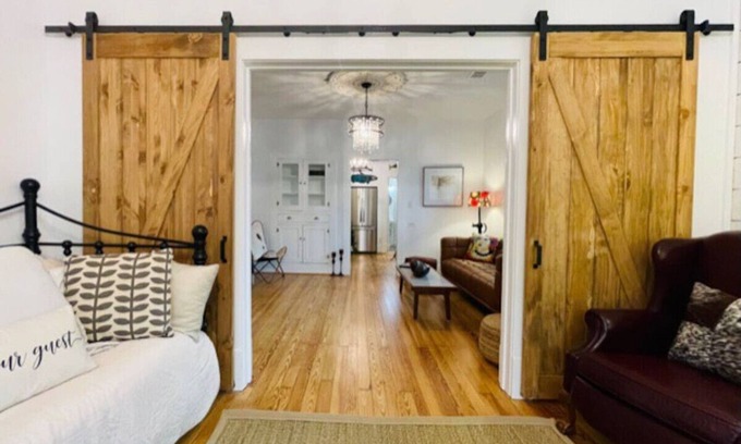 Brenham House | Newly remodeled bungalow near downtown Brenham