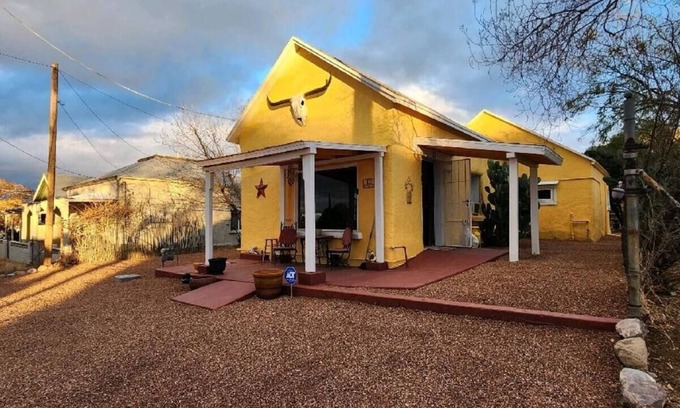 Tombstone House | Newly remodeled historic home only a block from Allen St.