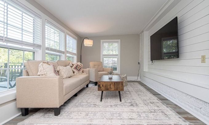 Capital View House | NEWLY REMODELED HOME MINS TO HILLCREST & DOWNTOWN