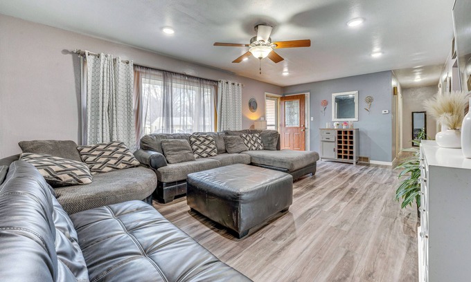 Storm Lake House | Newly Remodeled Home in Storm Lake w/Private Yard
