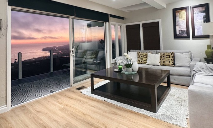 Arch Beach Heights House | Newly Remodeled Luxury Laguna House, Oceanview