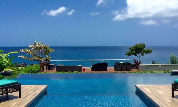 Aguadilla House | Newly Remodeled Oceanfront Villa - 6BR, Infinity Pool & Spectacular Views