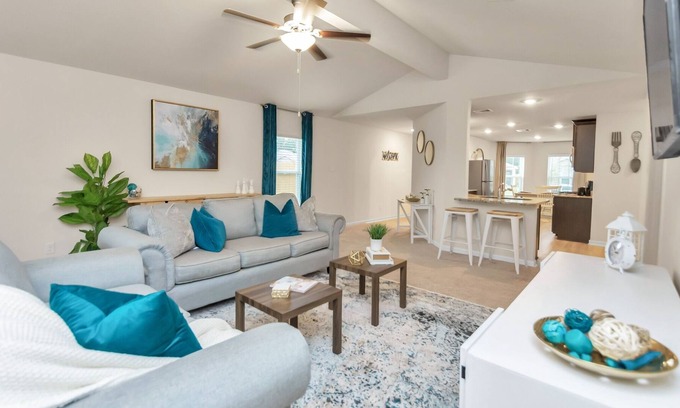 Hockley House | Newly Remodeled Pet Friendly Family Home In Hockley by RedAwning