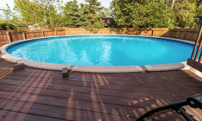 Huron House | Newly remodeled! Pool/Game Room/WiFi/Trailer Parking, Close to area attractions!