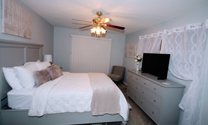 Lake Leelanau House | Newly remodeled ranch style home located in Lake Leelanau