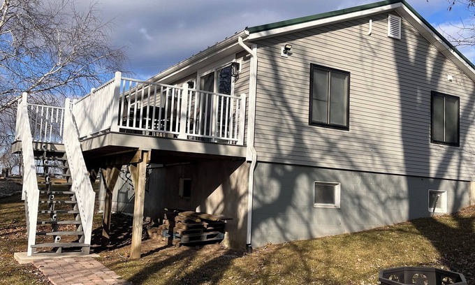 Coopersville House | Newly remodeled Riverfront 3 bedroom house on the Great Chazy River with dockage