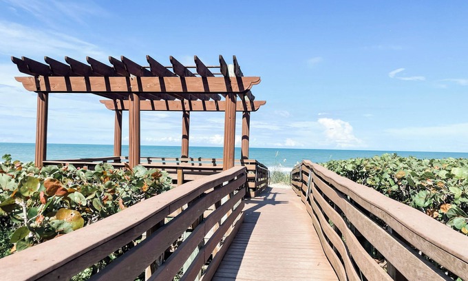 Fort Pierce Shores Condo | Newly remodeled. Steps from the beach in Hutchinson Island.