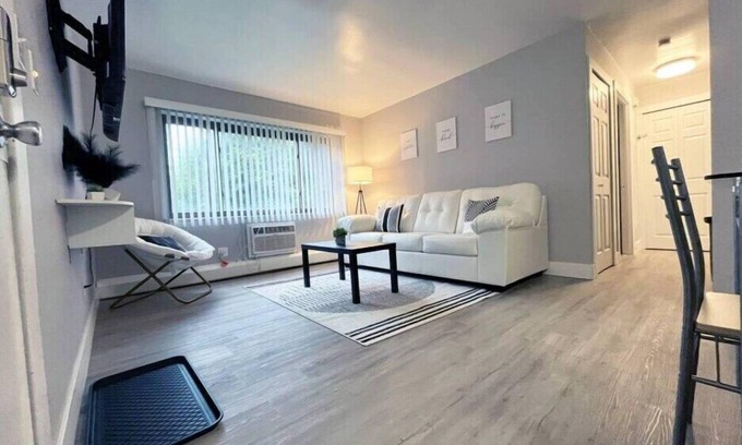 Garfield Heights Apartment | Newly Renovated ~ Modern ~ 5 Star First Floor Unit