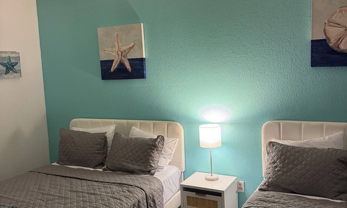 Florida Central Atlantic Coast Condo | Newly renovated 1-Bedroom Condo Near Universal studios/Orlando, with pool.