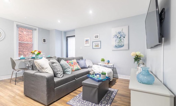 Centretown West Apartment | Newly Renovated 1BR Apartment Unit!