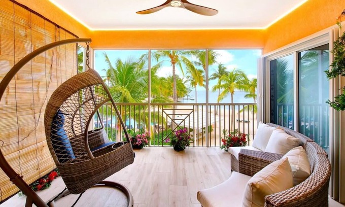 Rum Point Condo | Newly Renovated 2 Bed Beachfront Condo w/Pool+Hot Tub