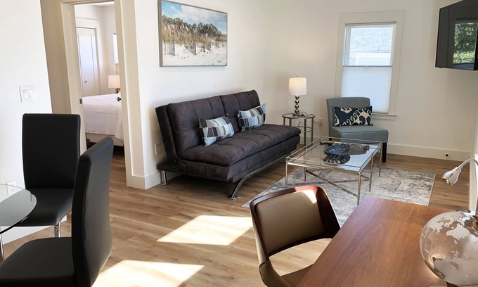 Sausalito Apartment | Newly Renovated 2 BR Apartment in the Heart of Sausalito