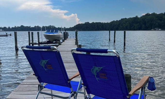 Mount Holly Cottage | Newly Renovated 2BR Waterfront Cottage with Dock