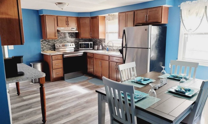 New Britain House | Newly renovated 3 bedrooms entire unit