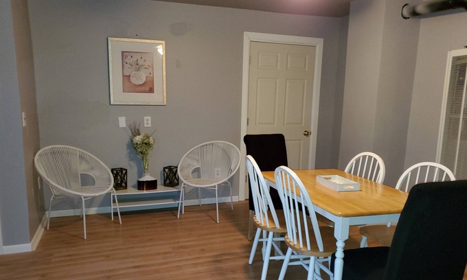 Wausau Condo | Newly Renovated 3 bdr Condo/min from Hospit&Rib Mt 408