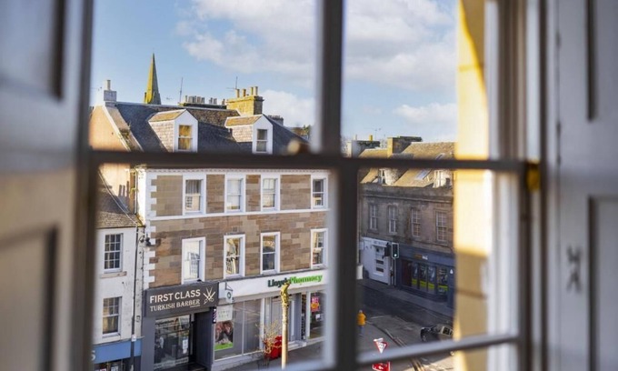 Cupar House | Newly renovated 3-bedroom townhouse in Cupar town centre