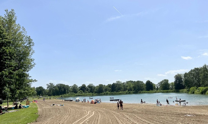 Azalia Other | Newly-renovated 3-bedroom GetAway on a 40-acre Park, Beach & Lake