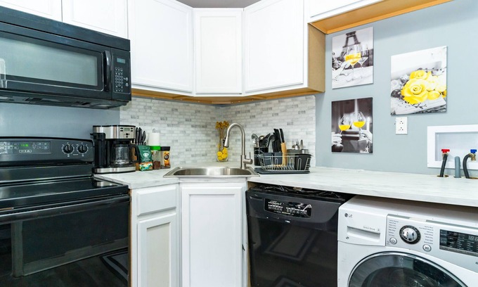 East Mount Airy Apartment | Newly renovated 3 bedroom apartment