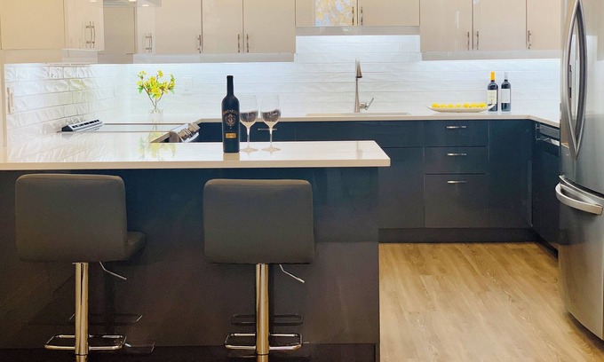 Petrolia Apartment | Newly renovated apartment in the heart of downtown Petrolia -The Elizabeth Suite
