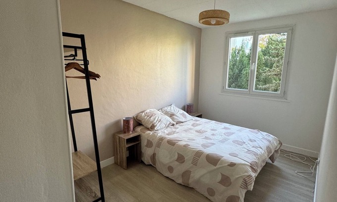 Bourges Apartment | Newly renovated apartment, small D'offert