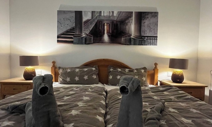 Rodenbach Apartment | Newly renovated basement apartment