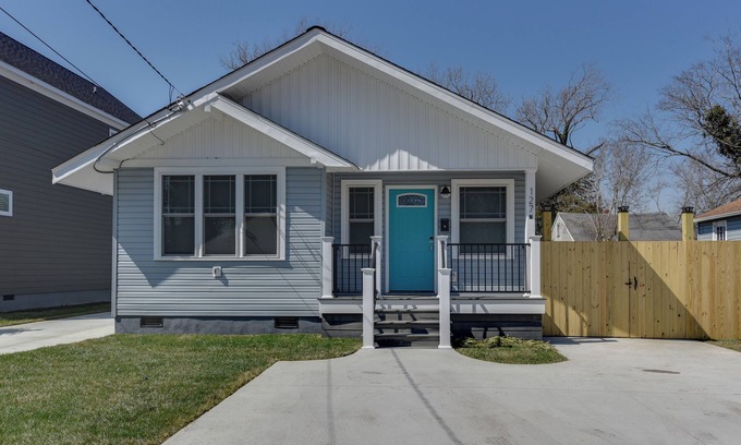 Buckroe Beach House | Newly Renovated Beach Rancher - Walk to the Beach!