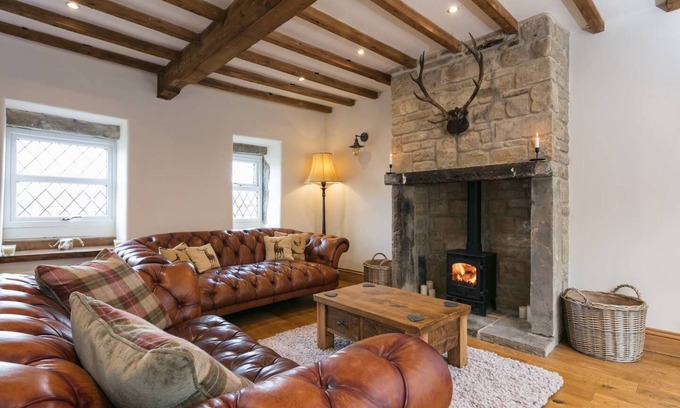Haworth Cottage | *Newly Renovated Blackberry Cottage & Log Burner *