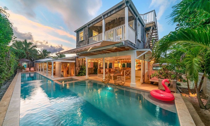 Dunmore Town House | Newly Renovated Retro Designer Bungalow 200' from Beach w/VW Bus Grill & Pool
