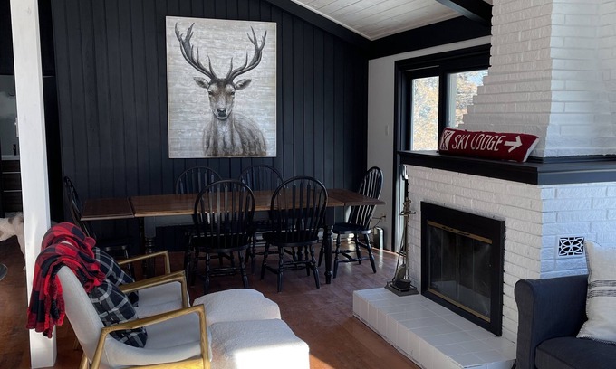 Kimberley Ski Chalet | Newly Renovated Chalet in Beaver Valley, close to many Ski Hills!