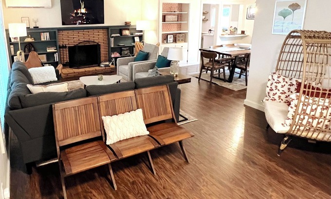 Central Oregon House | Newly Renovated Charmer