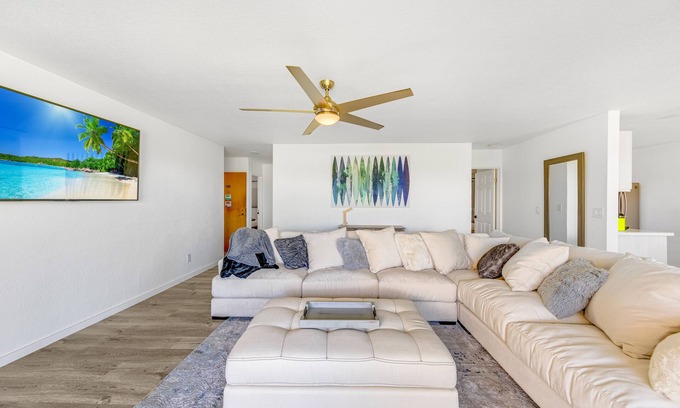 Keauhou Condo | Newly Renovated Condo with SUP Paddle Boards and Golf Clubs Included