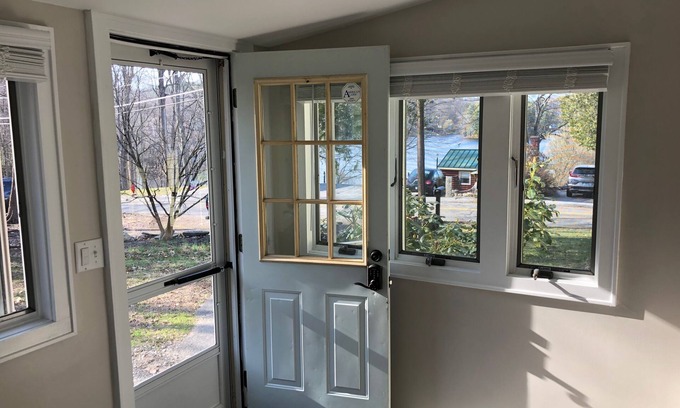 Northwest Harwinton Cottage | Newly renovated cottage on the lake!
