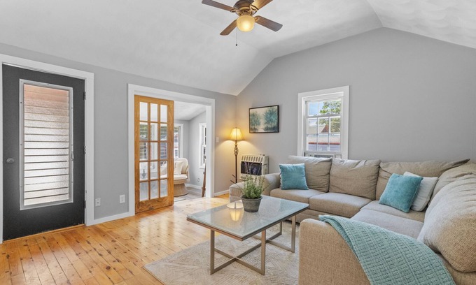 Alton Cottage | Newly Renovated Cottage 4 in Alton Bay, NH