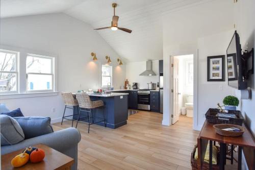 Eastham House | Newly Renovated Cottage on Town Cove