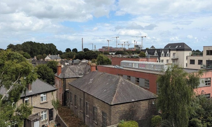 Dublin Apartment | Newly Renovated D4 2BD @ The Aviva & Docklands