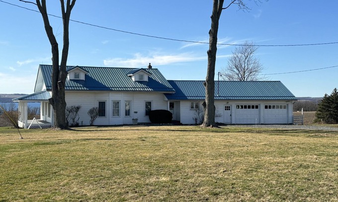 Romulus Other | Newly Renovated Farmhouse Finger Lakes