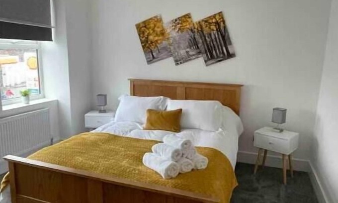 Ashtead Apartment | Newly renovated flat in Ahsteadnn