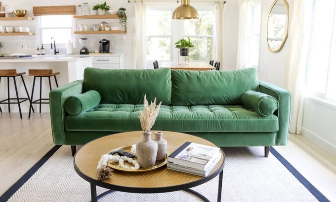 Riviera - Westchester House | Newly Renovated Gem - Contemporary Downtown House