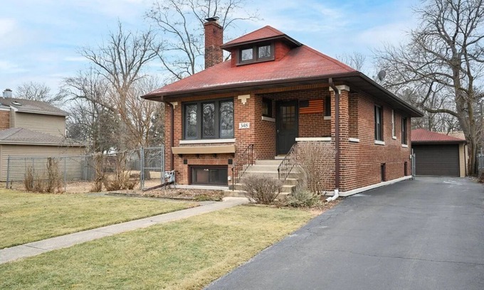 Lombard House | Newly Renovated Historic Chicago Brick Bungalow - Trails, Transit, Tranquility