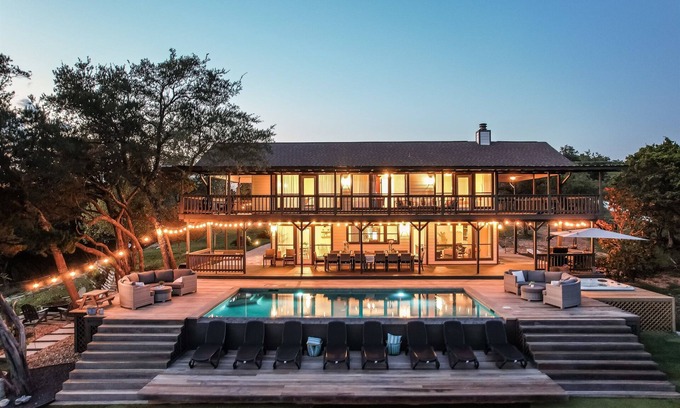 Leander House | Newly Renovated! Lux! Weddings! Pets OK