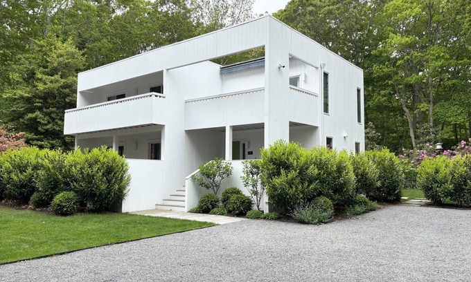 Northwest Harbor House | Newly renovated Modern East Hampton Home/Pets welcome