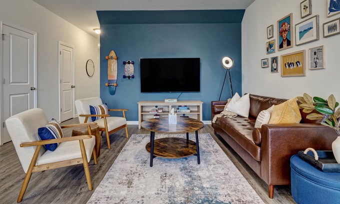 Murraysville House | Newly Renovated! Modern Beach Getaway w/ Game Room