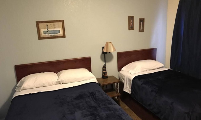 Fairmont House | Newly Renovated Motel