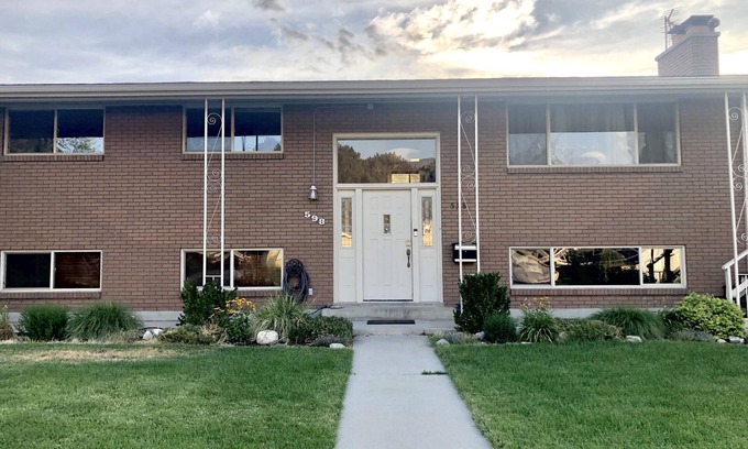 Sunset Heights House | Newly Renovated Mother-in-Law Apartment