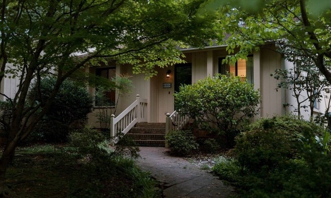 North Raleigh House | Newly Renovated near North Hills!