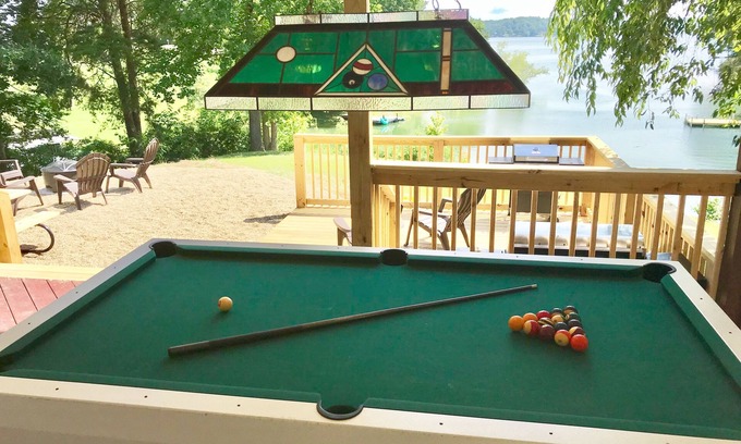 Dandridge House | Newly Renovated, NEW ADDITION, PATIO & Dockable LAKEFRONT Home - Douglas Lake