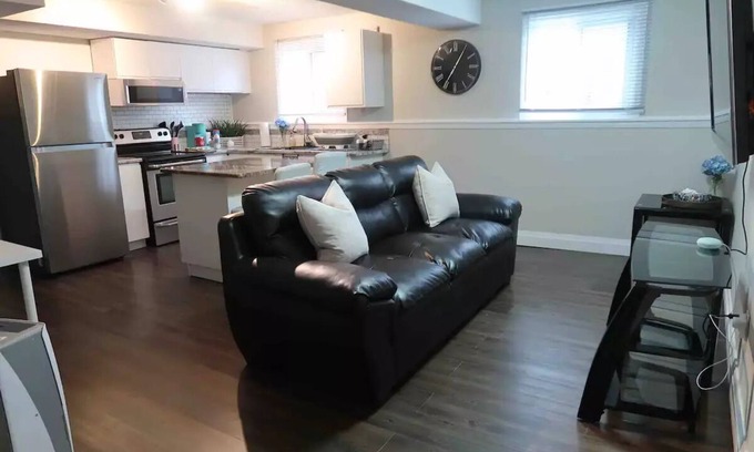 St. Catharines House | Newly Renovated Private 2 bedroom basement apt
