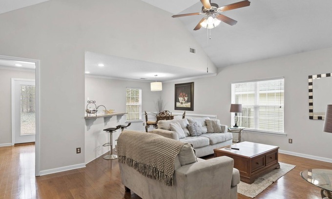 Grovetown House | Newly Renovated Rental Fort Eisenhower/Ft. Gordon, Masters & CSRA