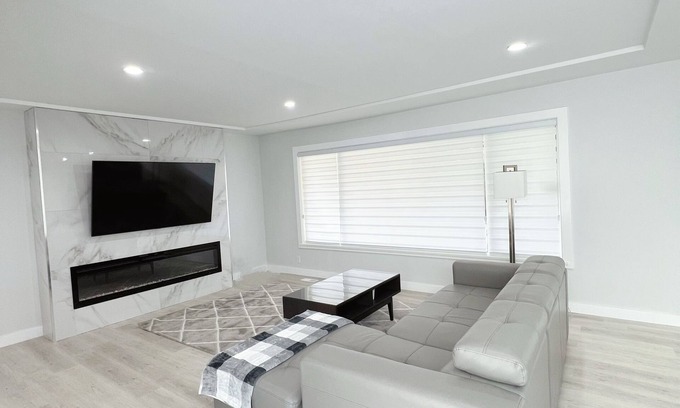 Chilliwack Proper Village West House | Newly Renovated Spacious Bungalow Home